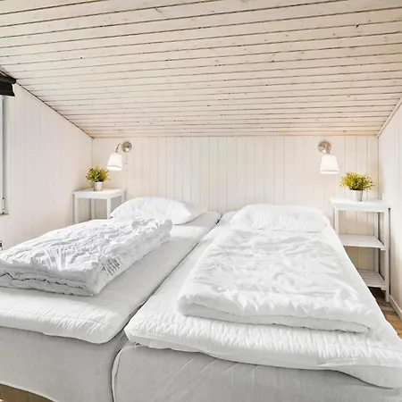 Awesome In Vaeggerlose With Sauna