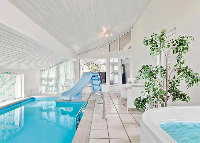 Vakantiehuis Awesome In Vaeggerlose With Sauna Bøtø By
